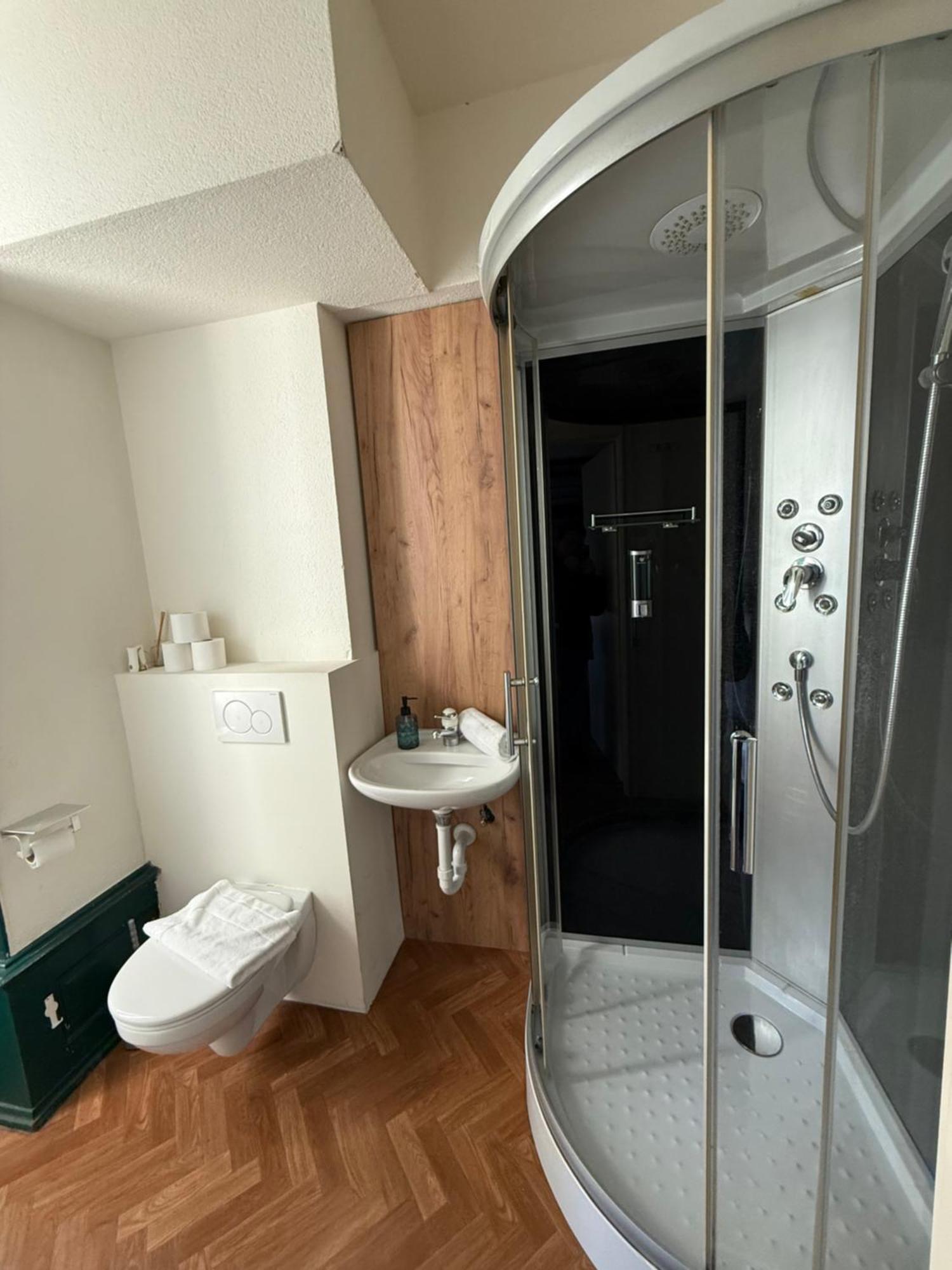 Crown Living Villa Blumenau Studios, Smarttv, Parkplatz Lustenau Dış mekan fotoğraf