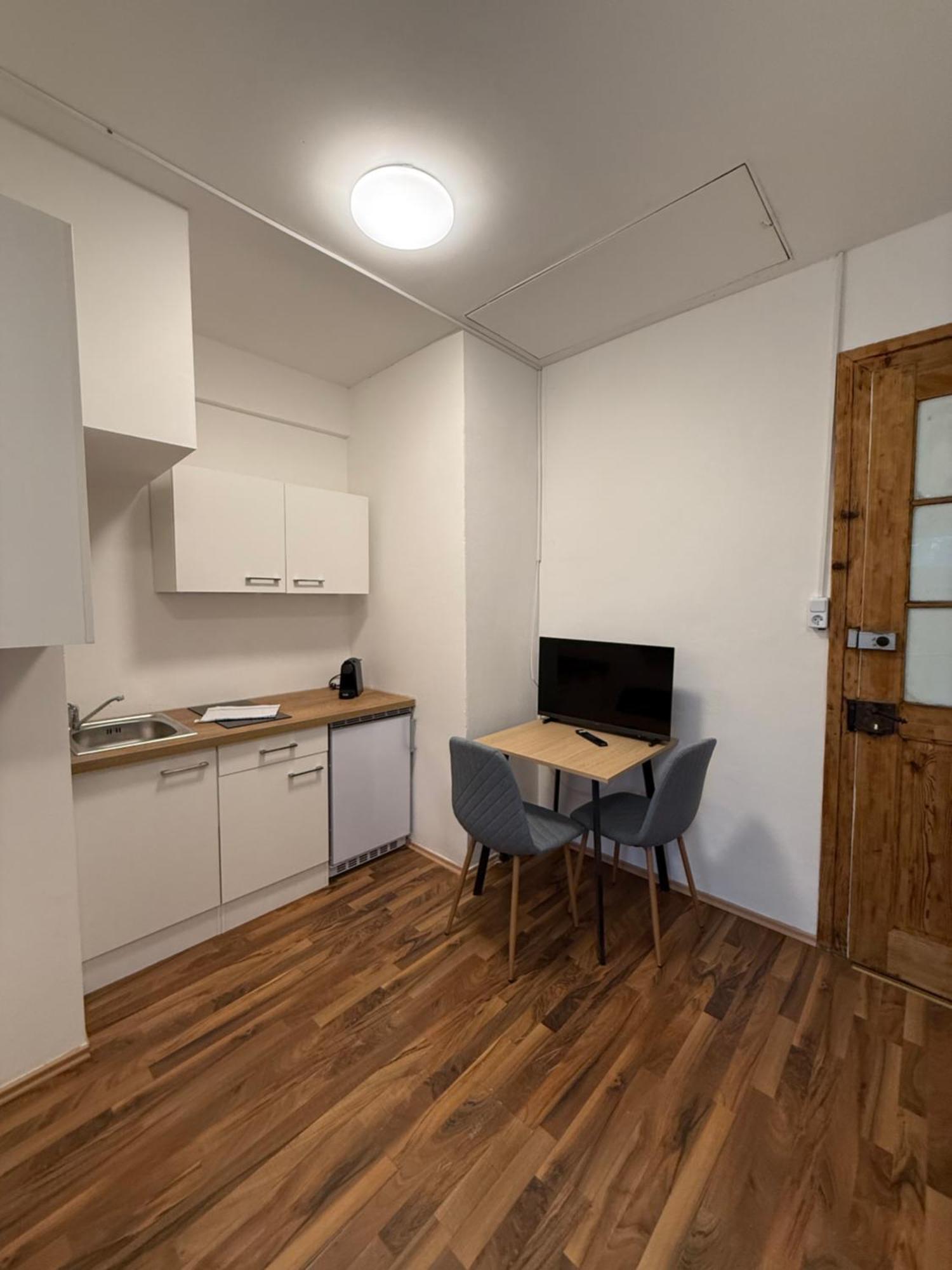 Crown Living Villa Blumenau Studios, Smarttv, Parkplatz Lustenau Dış mekan fotoğraf